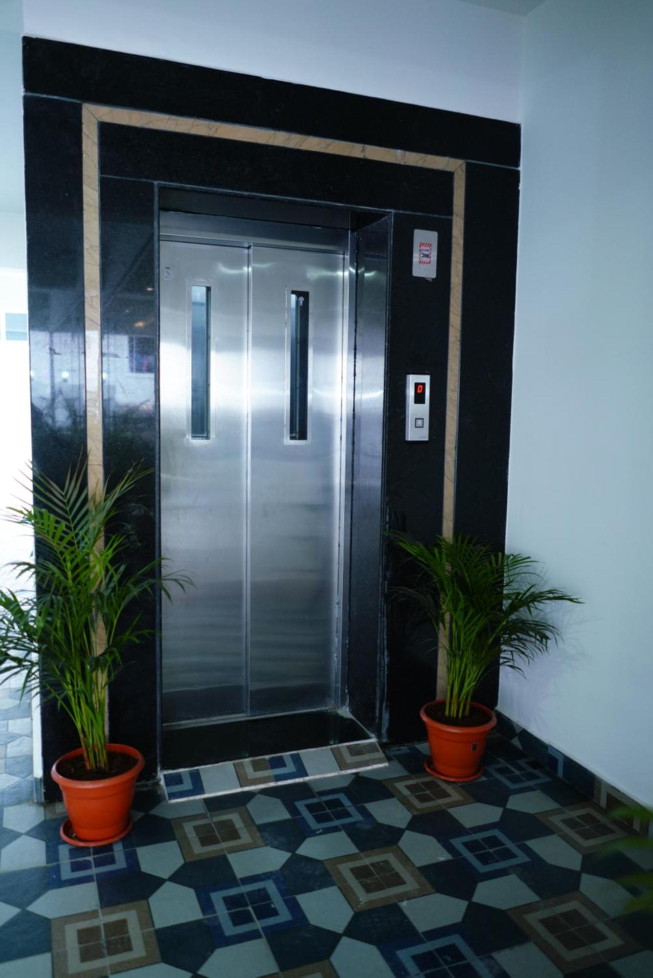 Enkay Service Apartments Kondapur  Экстерьер фото