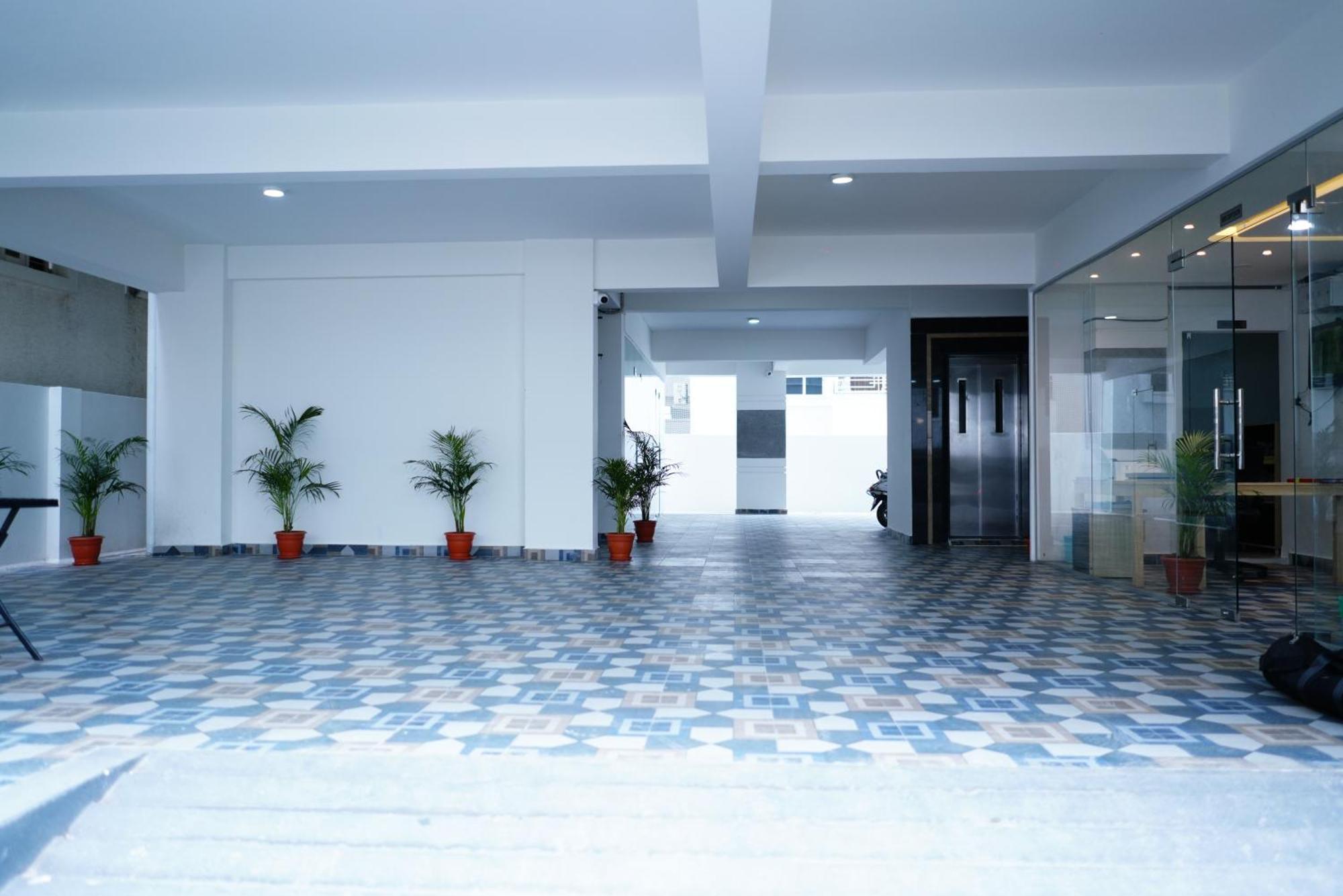 Enkay Service Apartments Kondapur  Экстерьер фото